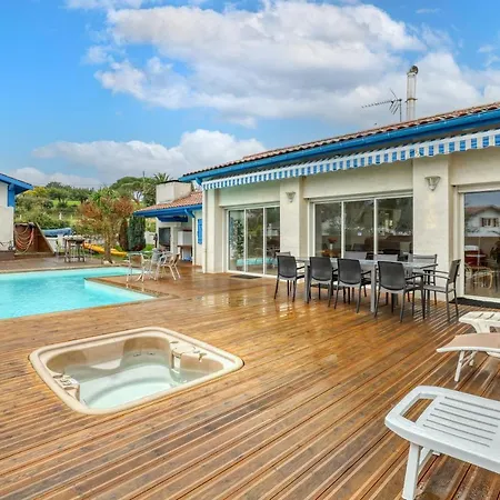 Villa De 6 Avec Piscine Privee Terrasse Et Wifi A