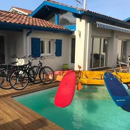 De 6 Avec Piscine Privee Terrasse Et Wifi A Villa
