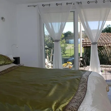 Villa De 6 Avec Piscine Privee Terrasse Et Wifi A